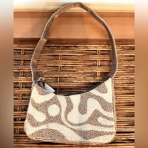 Fully beaded back and front hand bag. Tan glass seed beads, cream textured waves